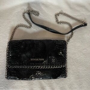 MICHAEL Michael Kors Chelsea Medium Messenger
